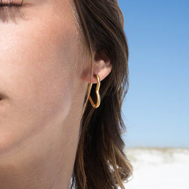 Heart Huggie Hoop Earrings – 18K Gold, Minimalist, Waterproof