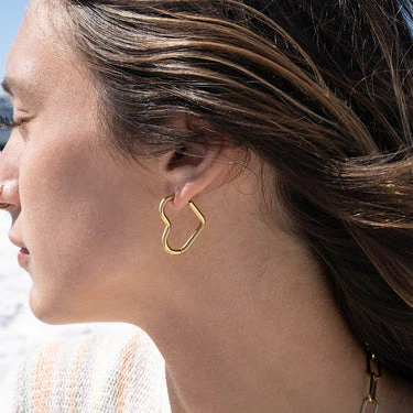 Heart Huggie Hoop Earrings – 18K Gold, Minimalist, Waterproof
