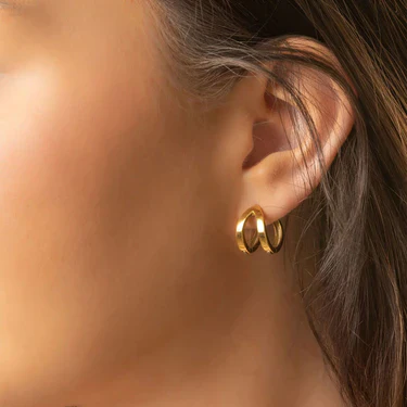 Split Hoop Earrings – 18K Gold, Minimalist, Everyday